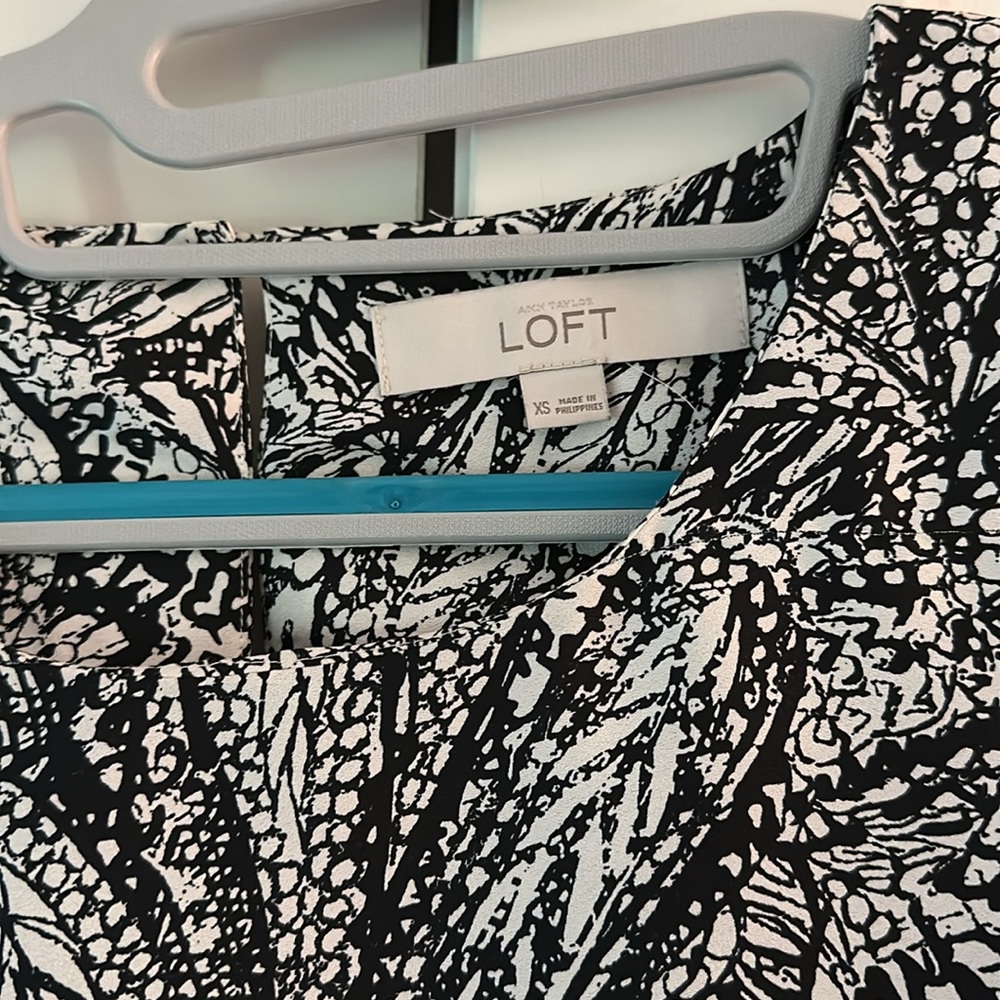 Loft Tee - Picture 2 of 4